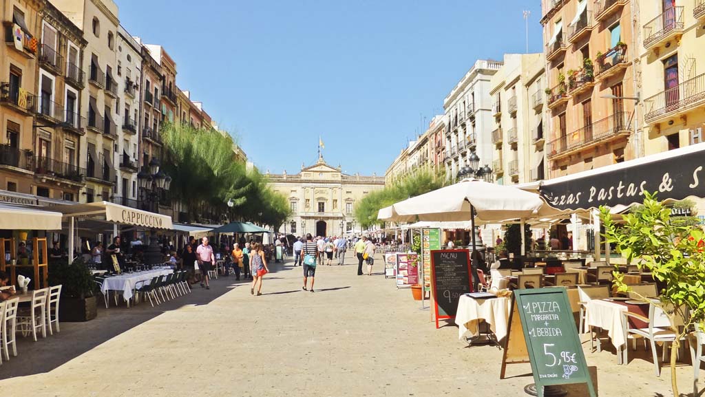 Таррагона (Tarragona), Испания - достопримечательности, путеводитель, туристический маршрут по городу. Что посмотреть, как добраться, транспорт, карта,рядом