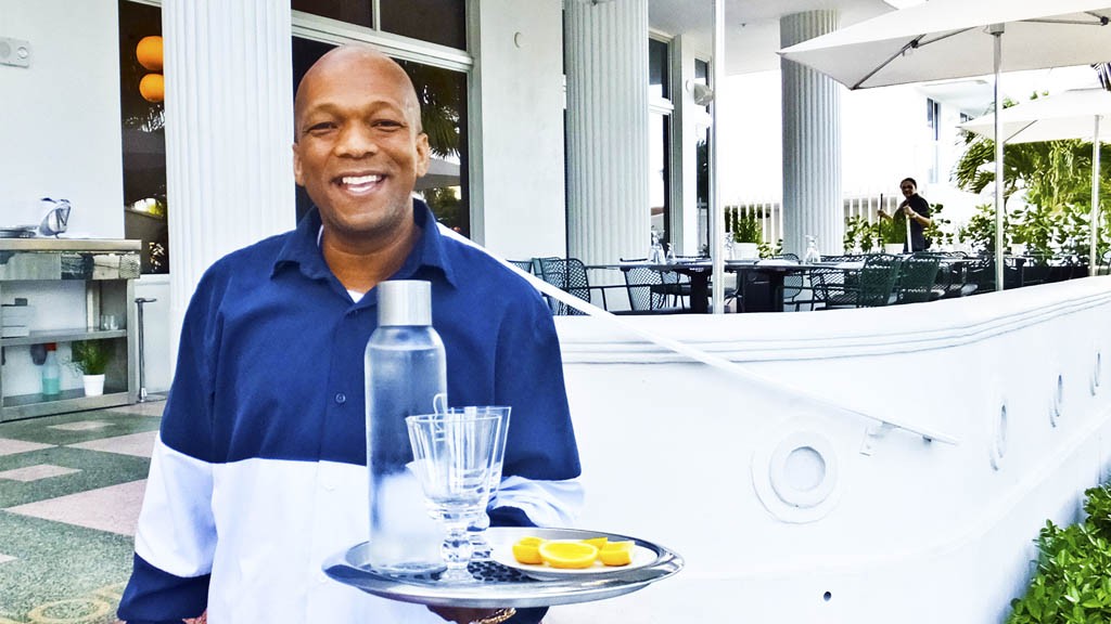 Waiter at Metropolitan by Como