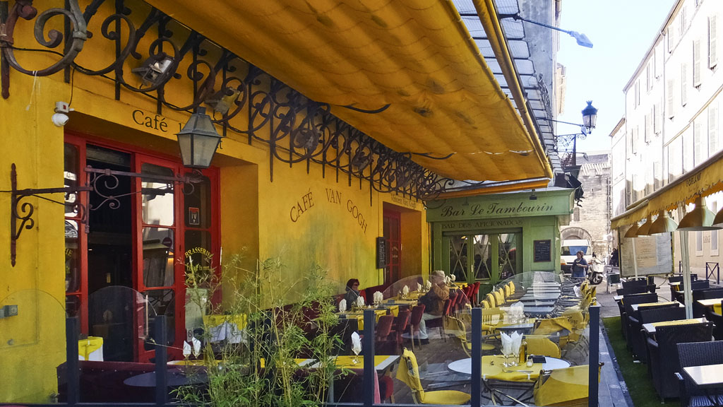 Arles cafe