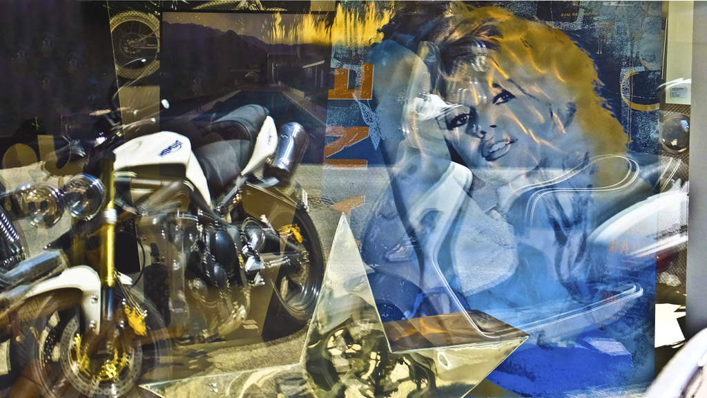 Show window in St. Tropez