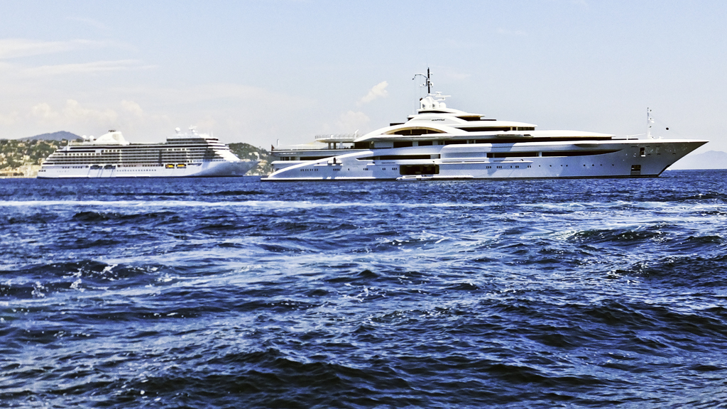 SHips at anchor near St. Tropez